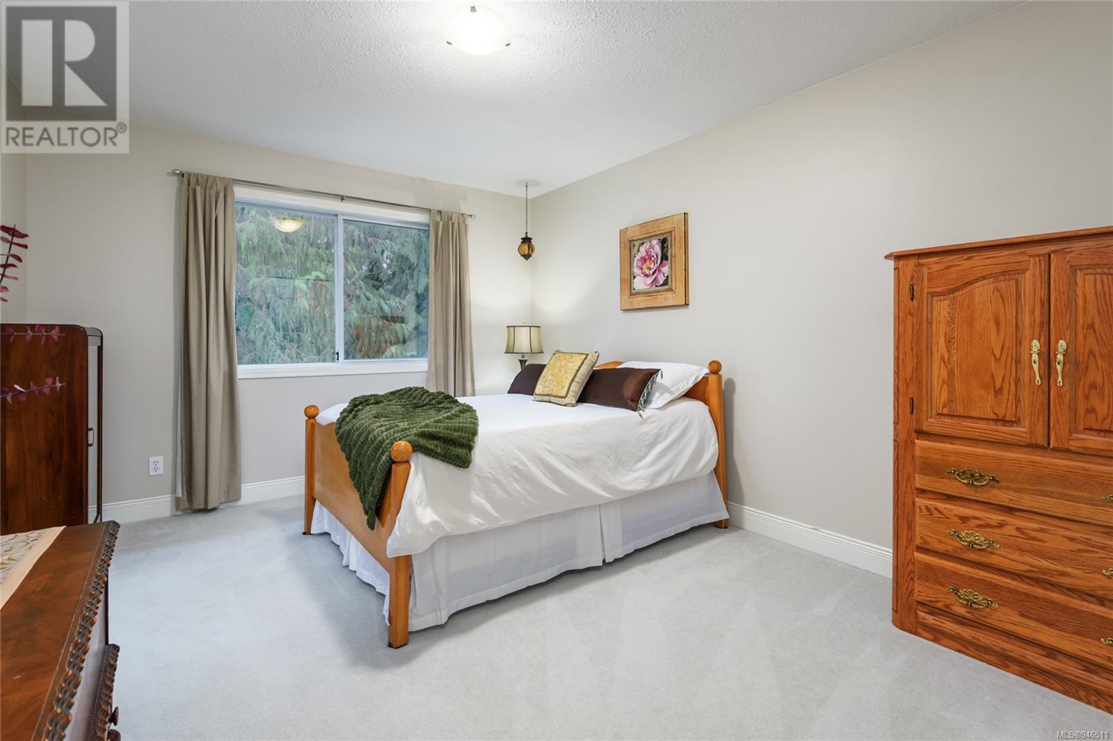 2185 Cardinal Pl