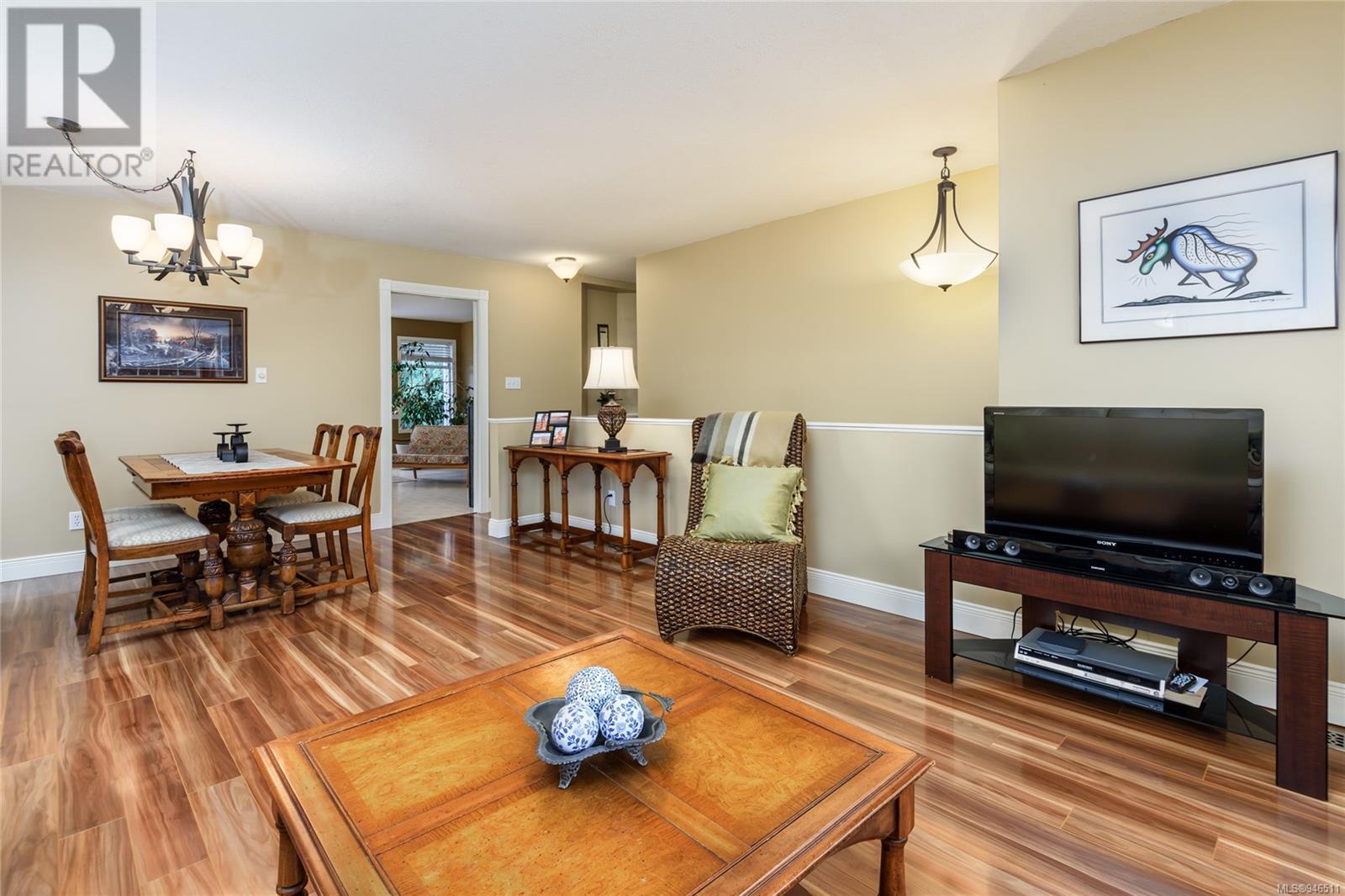 2185 Cardinal Pl