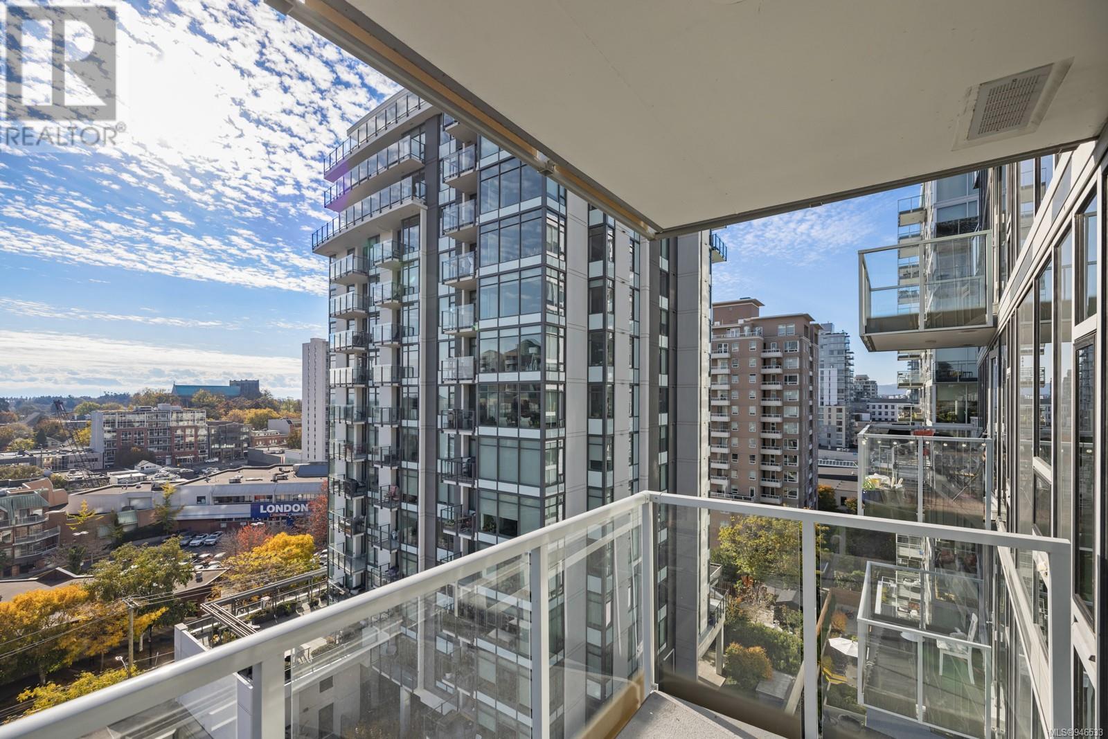 913 989 Johnson St, #913