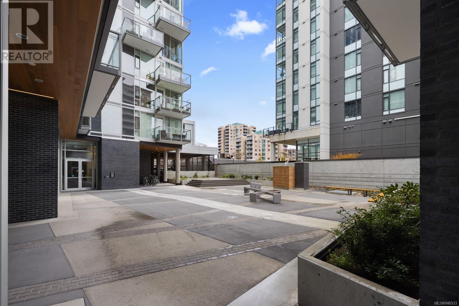 913 989 Johnson St, #913