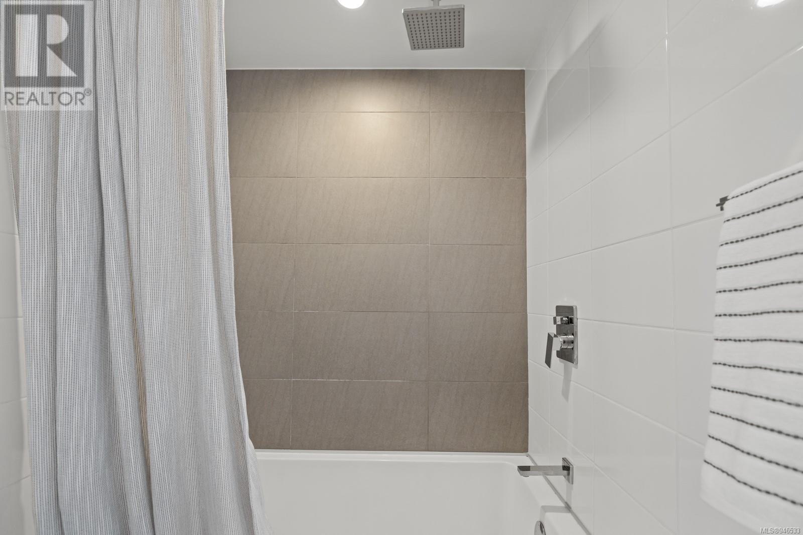 913 989 Johnson St, #913