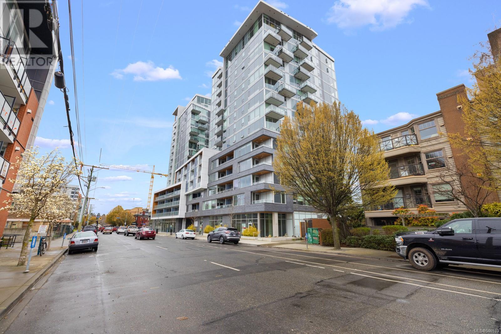 913 989 Johnson St, #913
