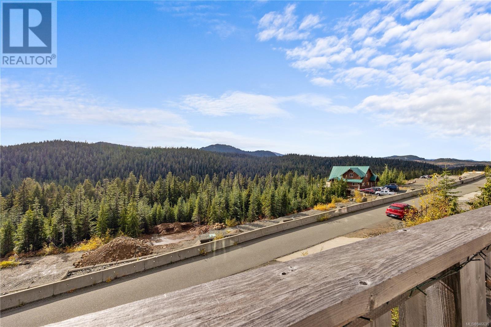 560 Arrowsmith Ridge