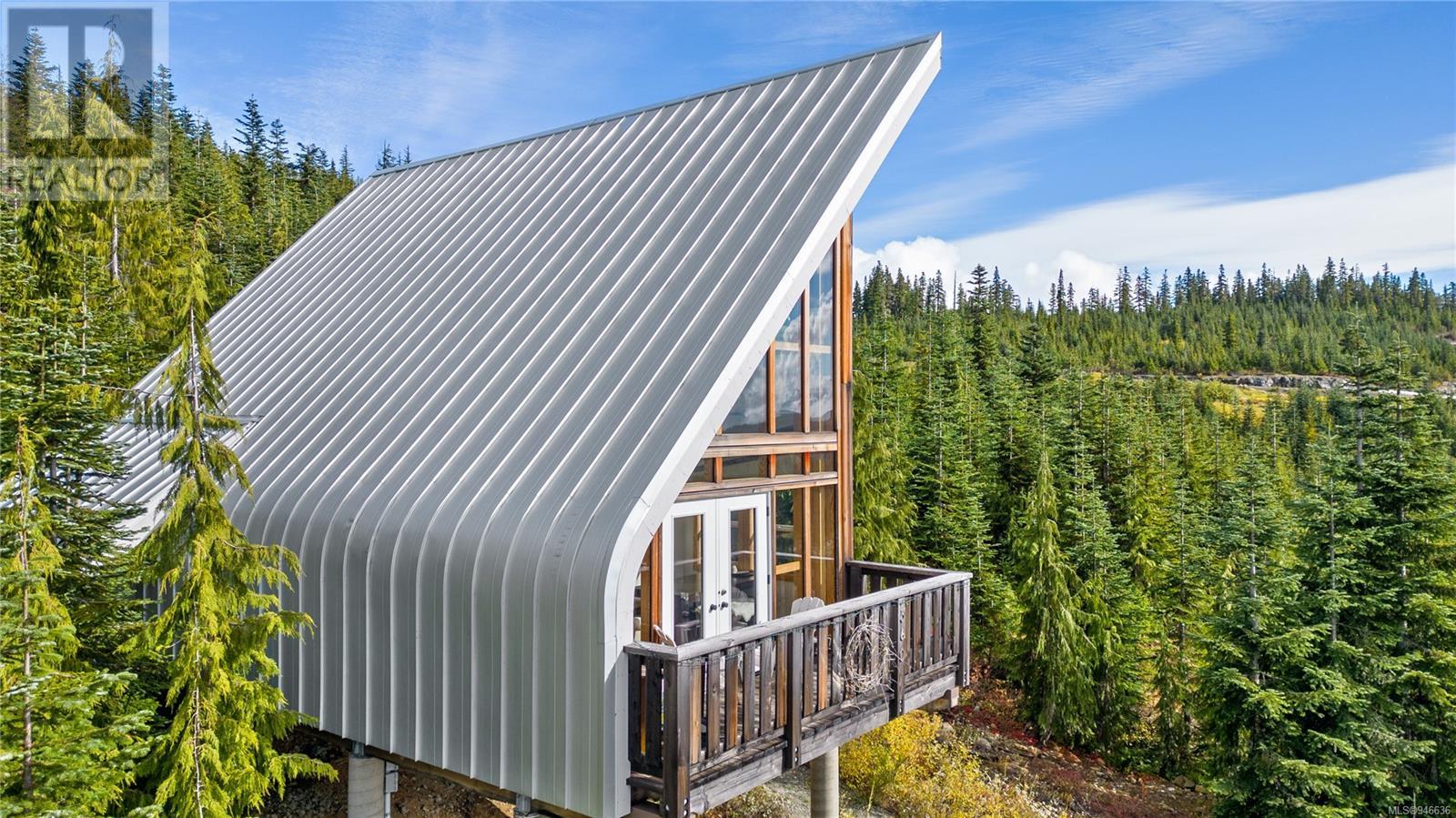 560 Arrowsmith Ridge