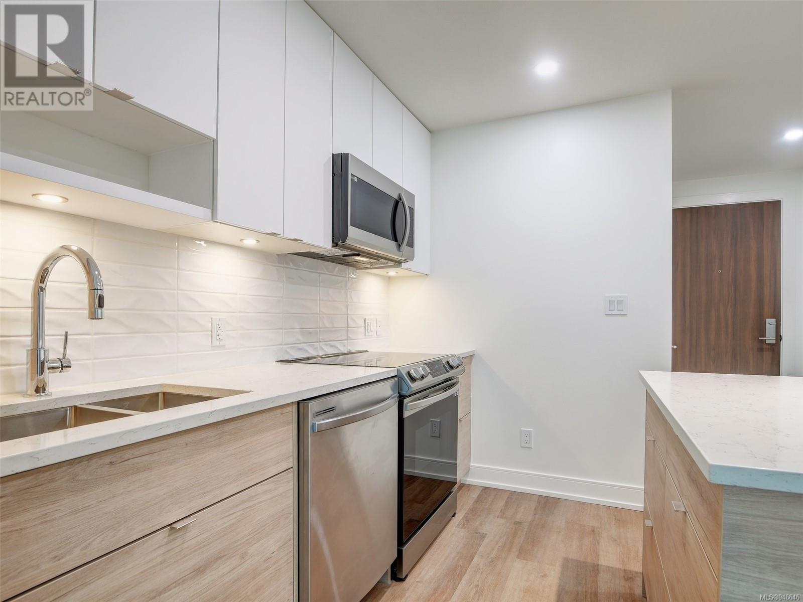 307 1628 Store St, #307
