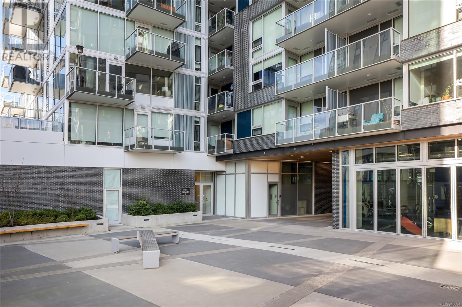 404 989 Johnson St, #404