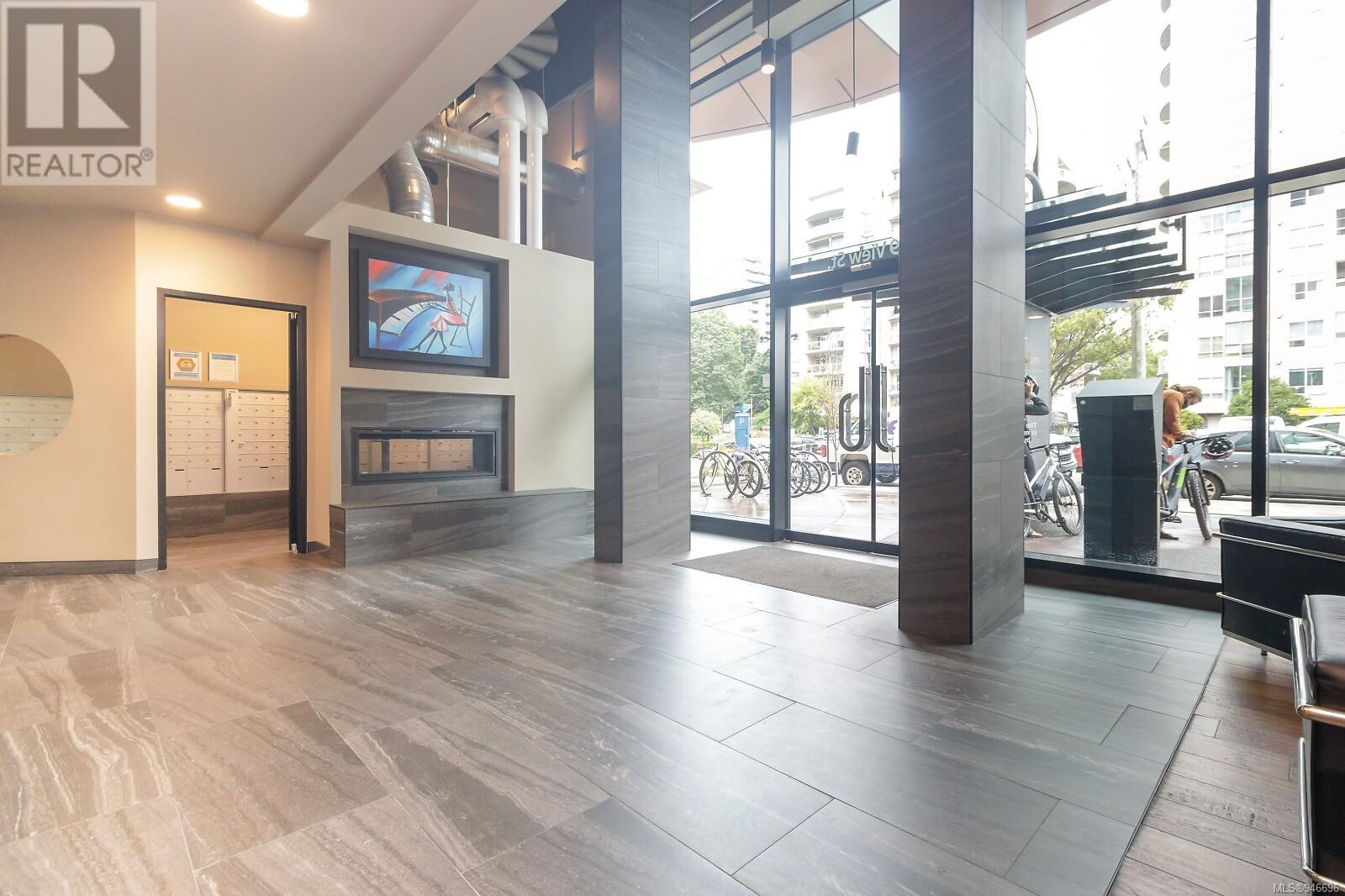 706 1029 View St, #706