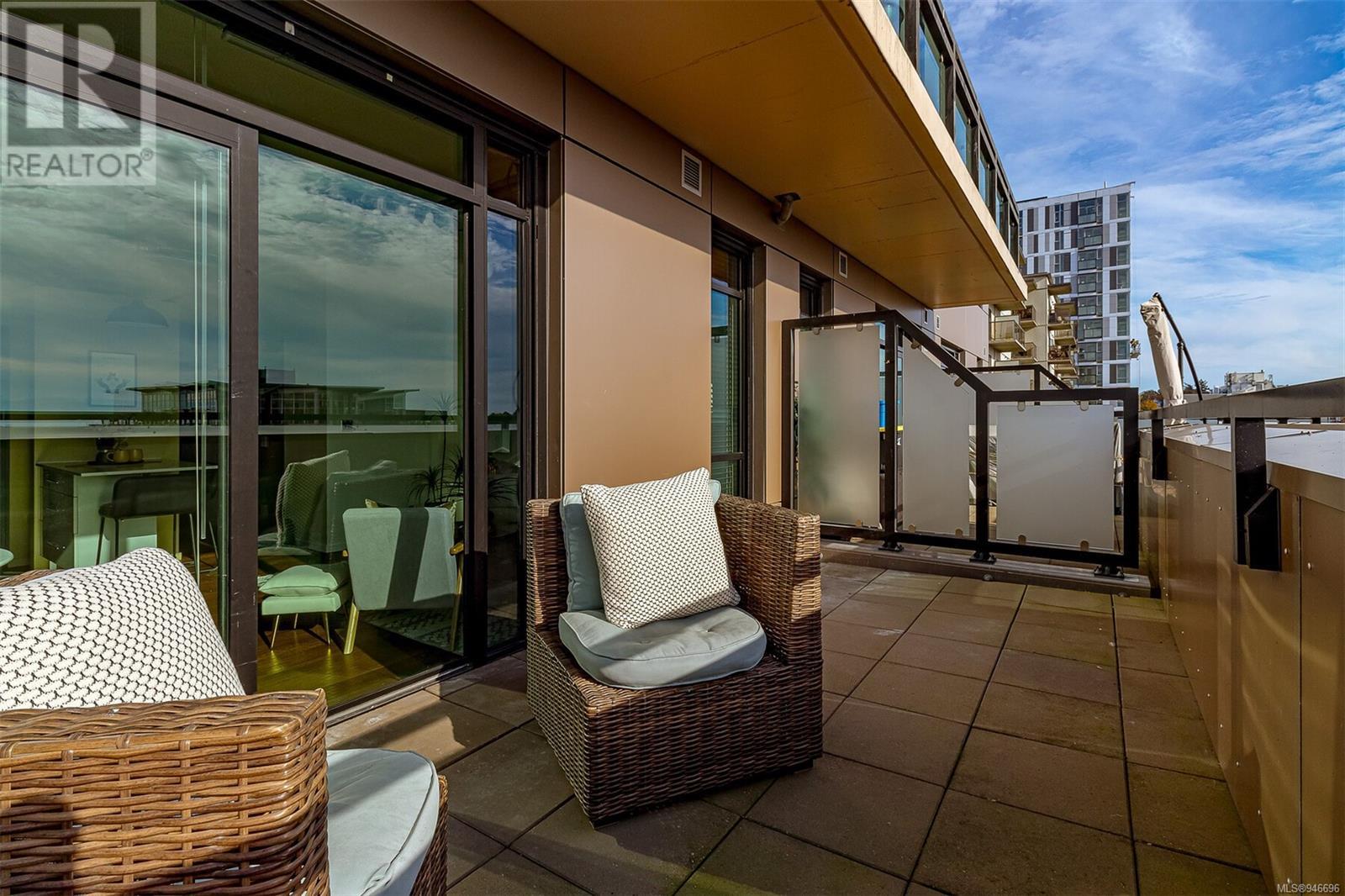 706 1029 View St, #706