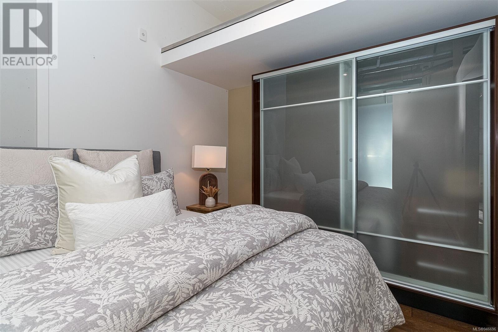 706 1029 View St, #706