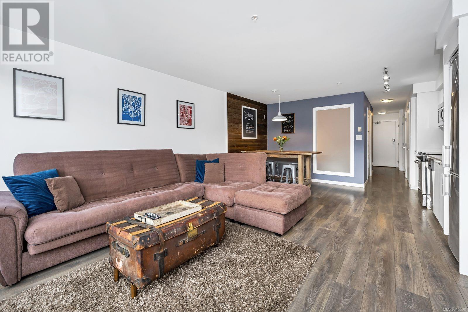 215 528 Pandora Ave, #215