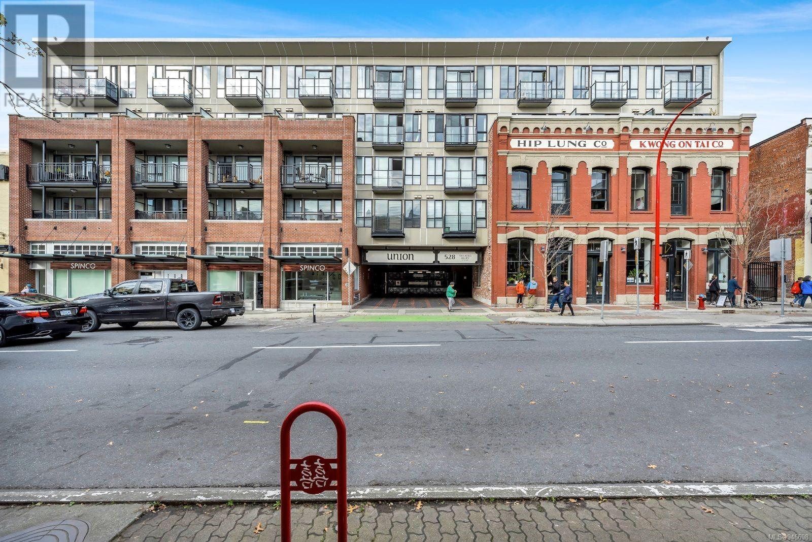215 528 Pandora Ave, #215