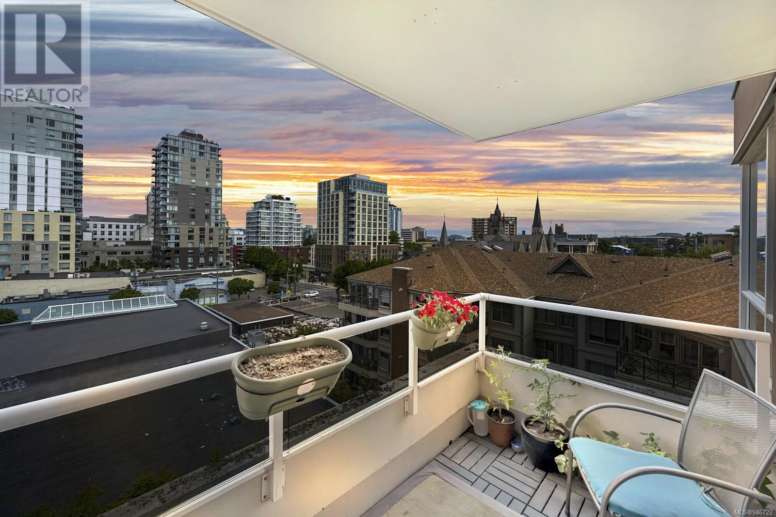 708 930 Yates St, #708