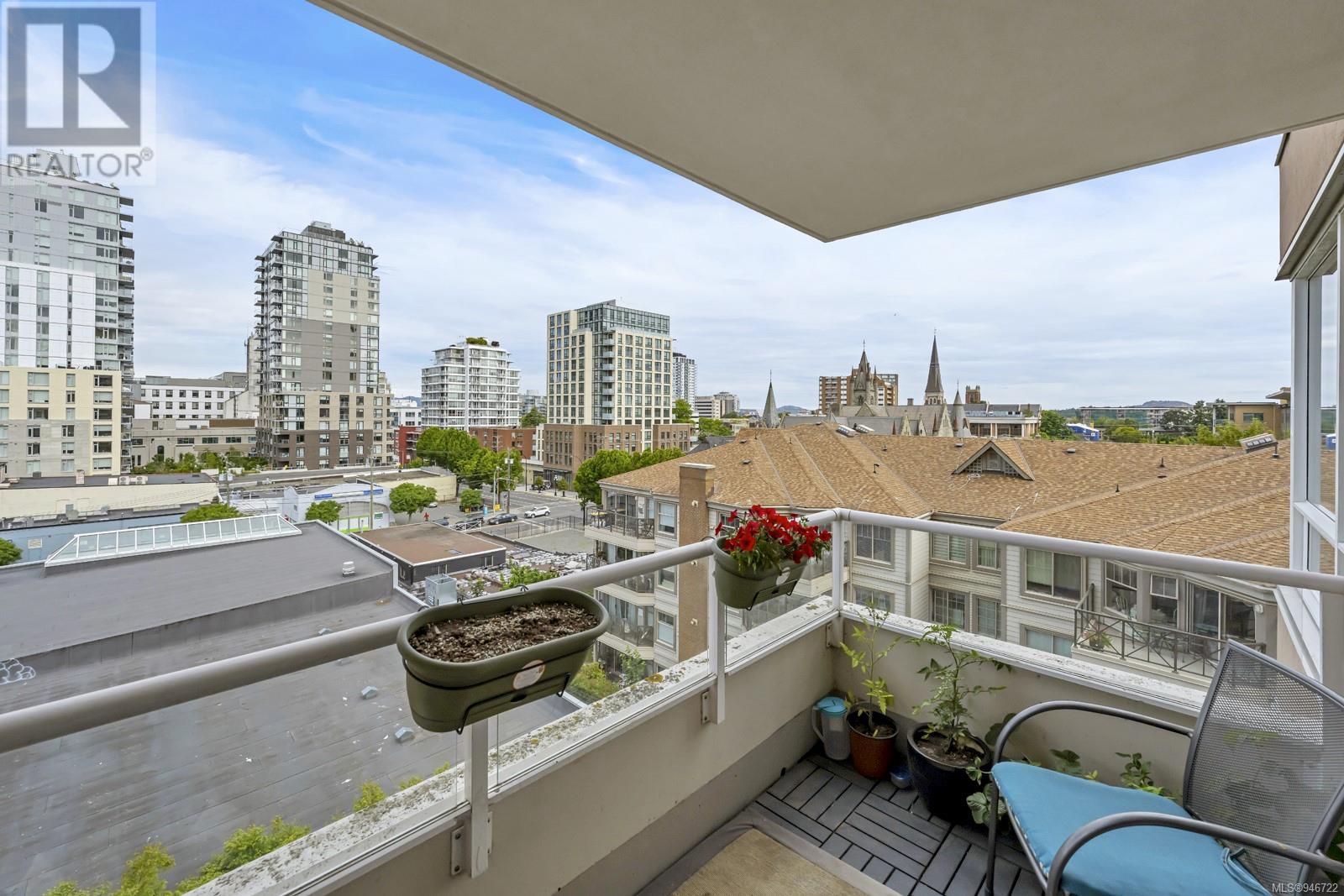 708 930 Yates St, #708