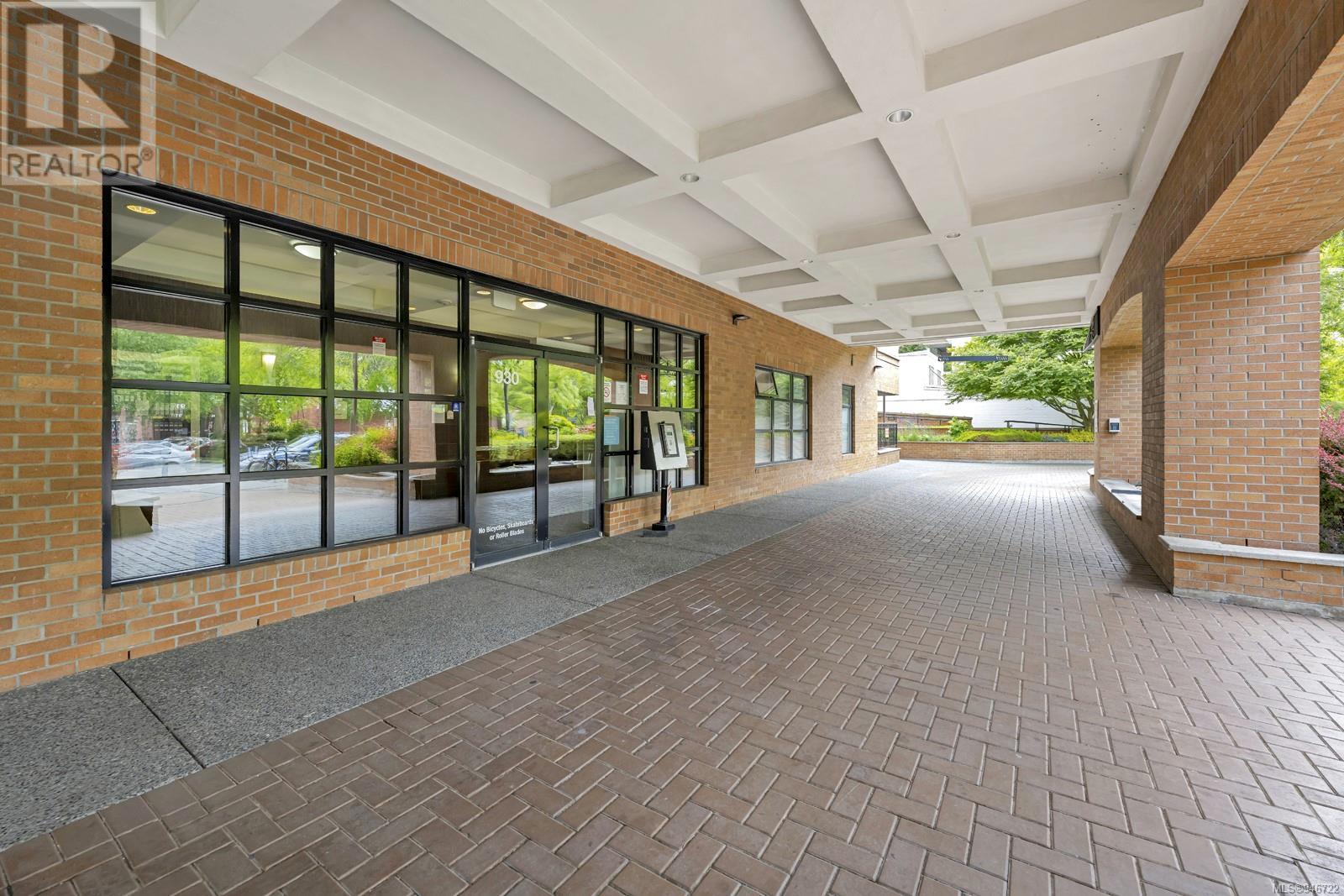 708 930 Yates St, #708