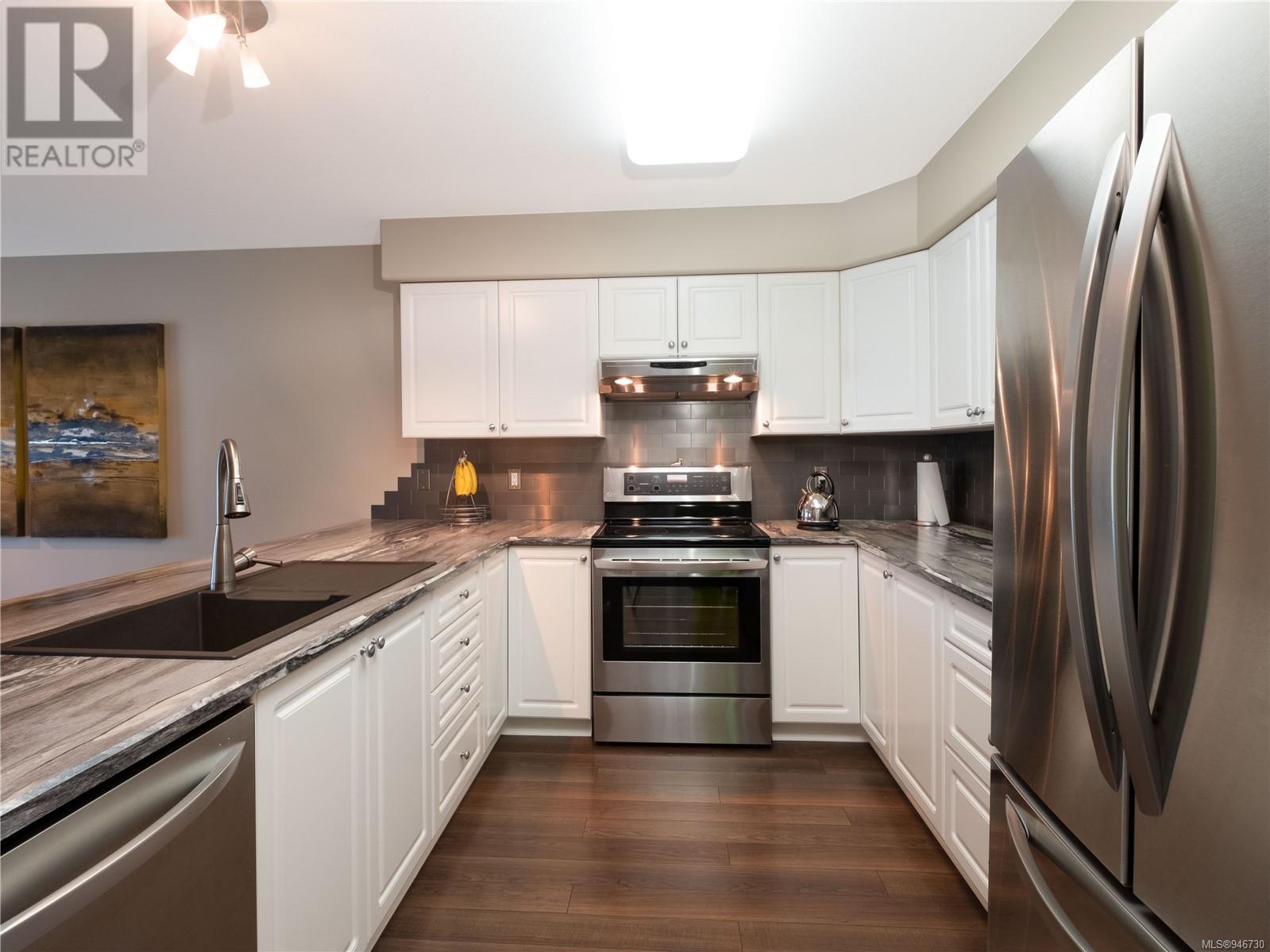 29 2750 Denman St, #29