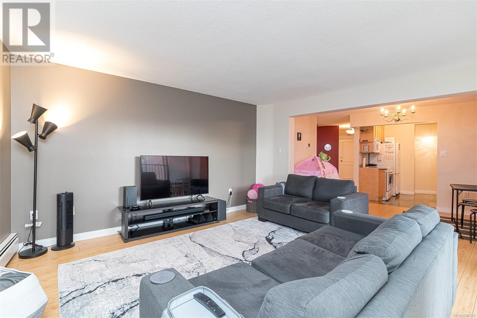 301 777 Blanshard St, #301