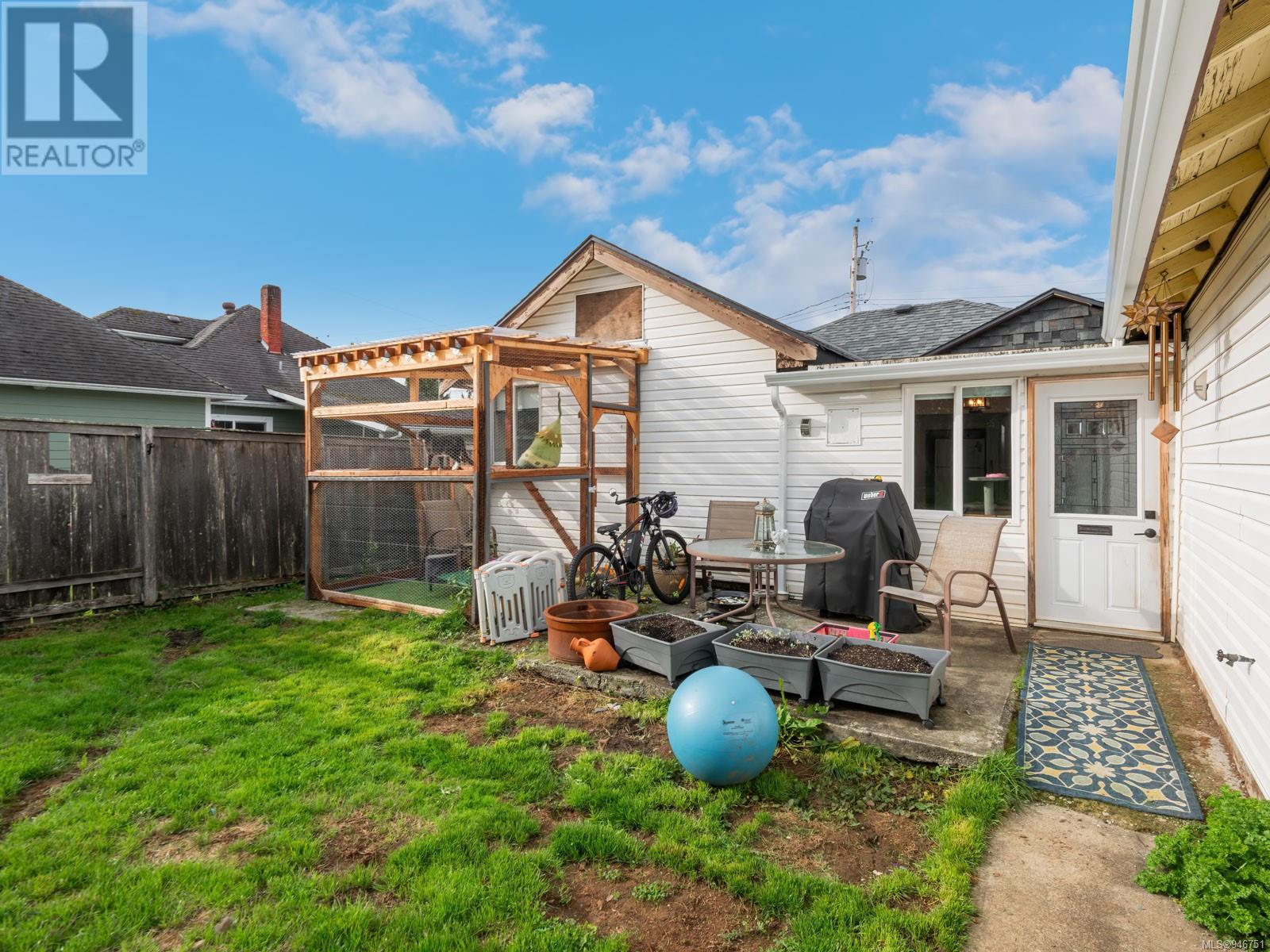 4867 David St