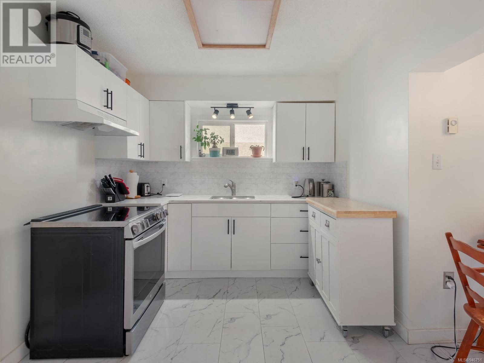 4867 David St