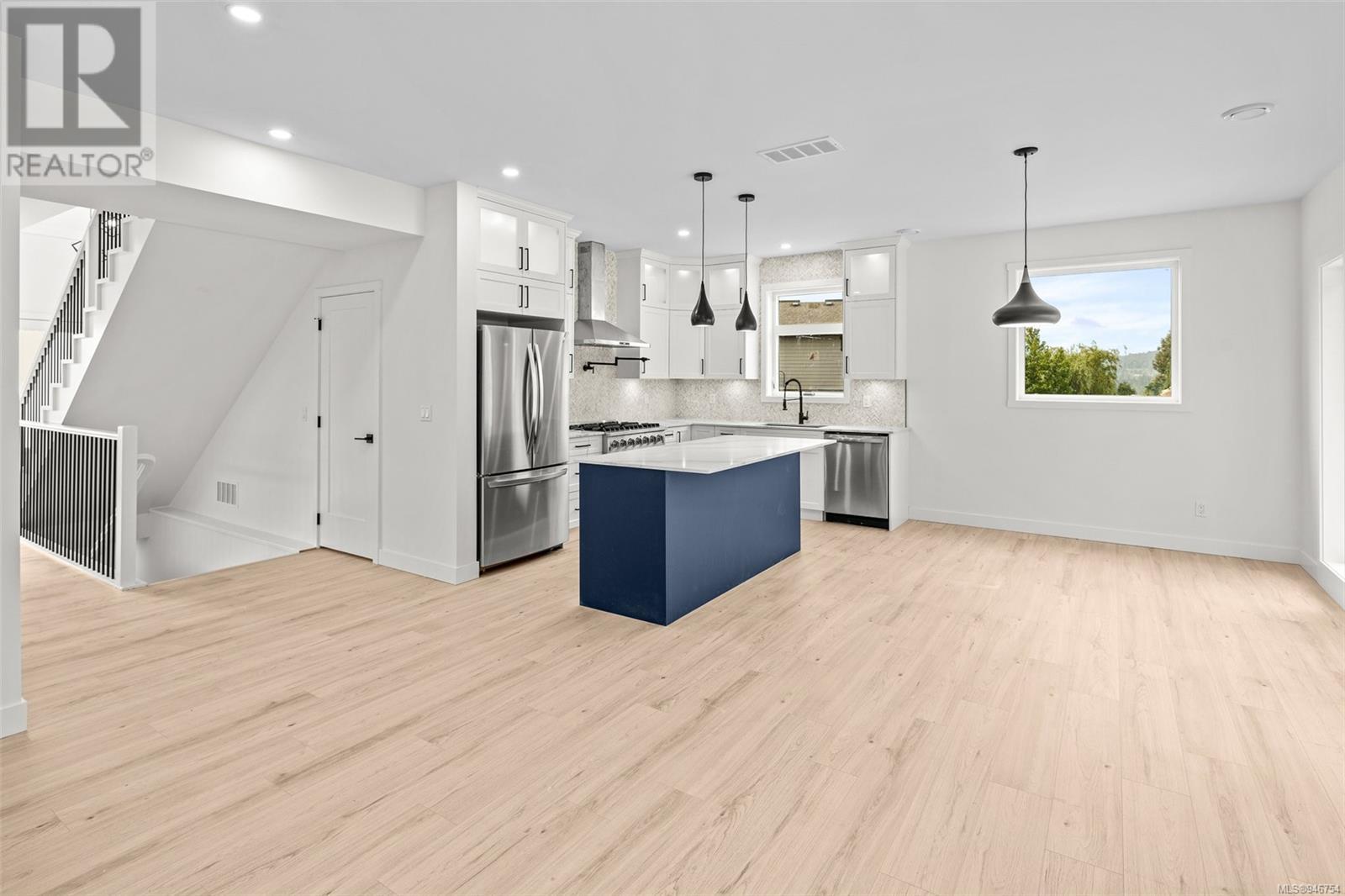 2548 Nickson Way