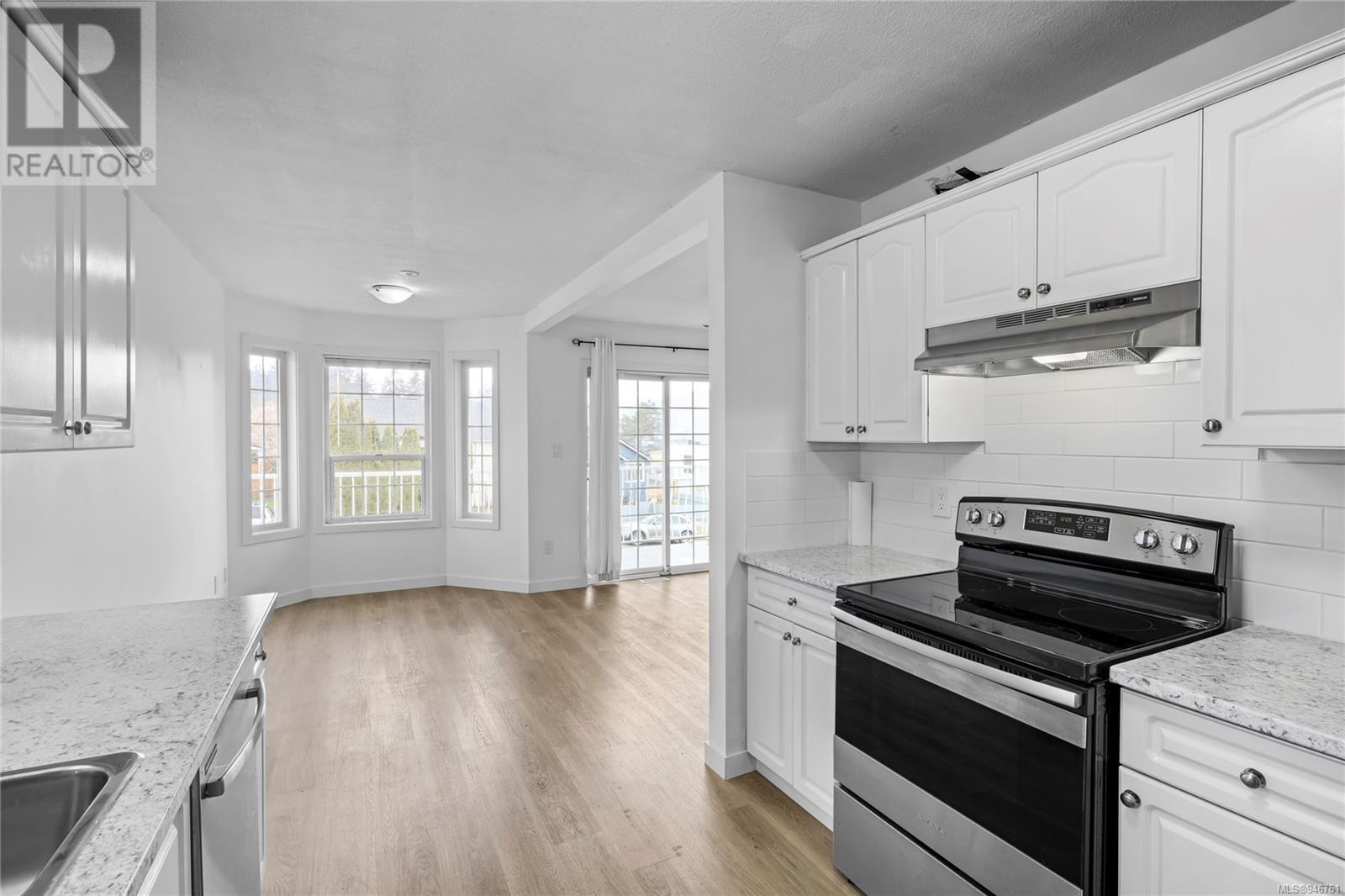 4775 Bute St