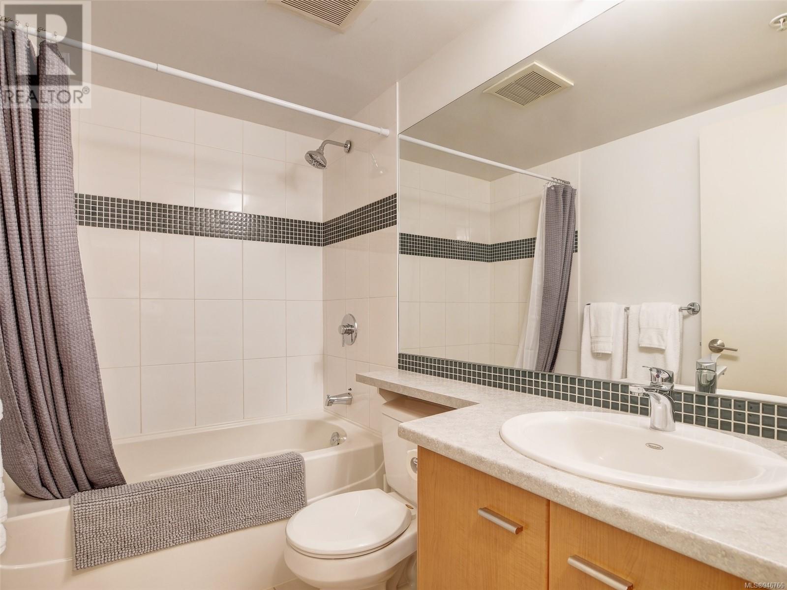 1001 751 Fairfield Rd, #1001