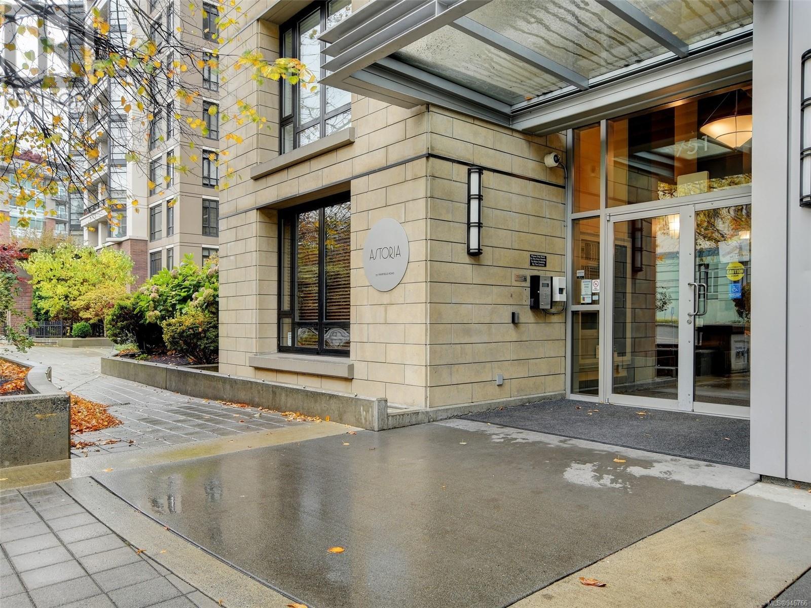 1001 751 Fairfield Rd, #1001
