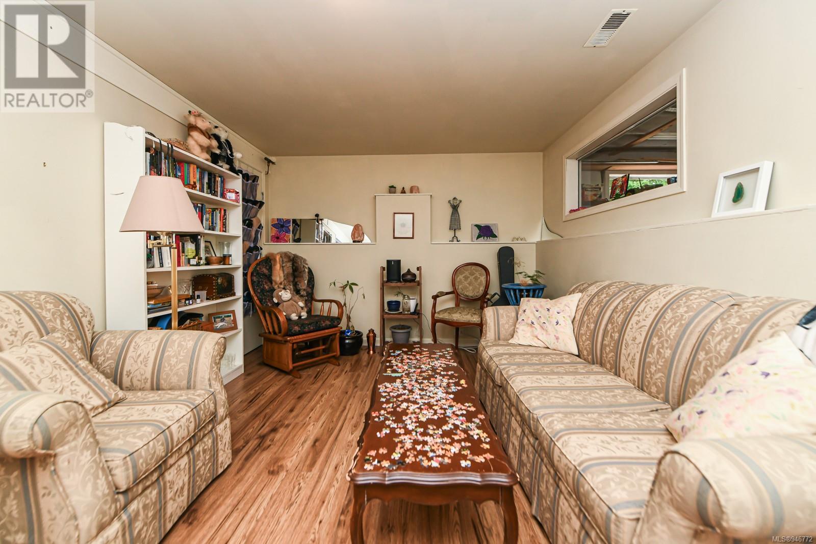 1642 Tsimshian Ave