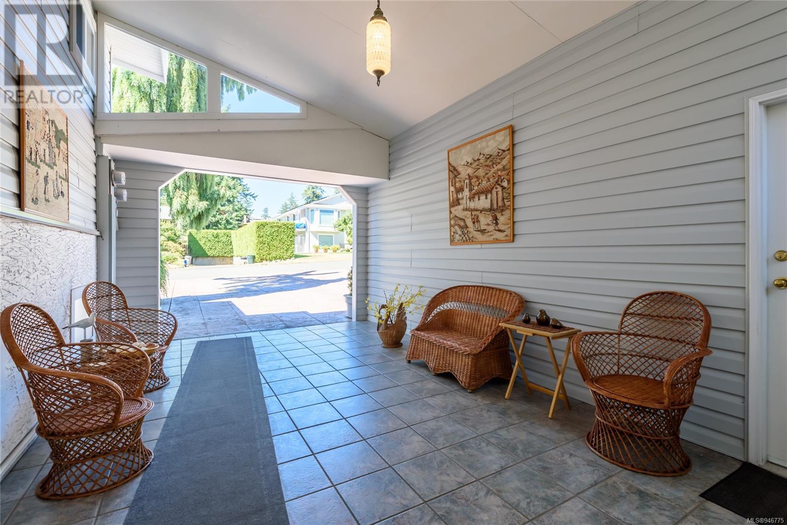 164 Manor Dr