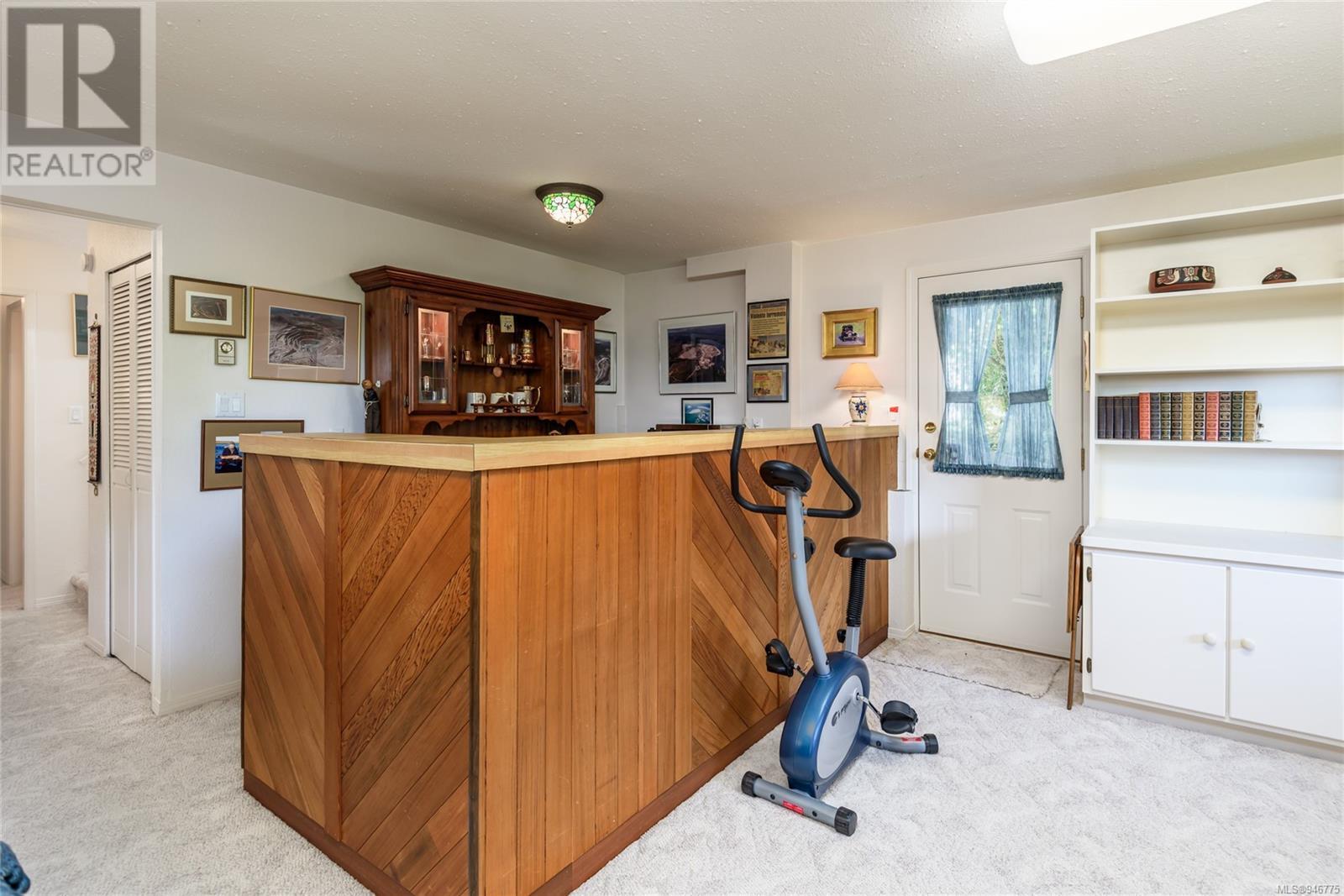164 Manor Dr