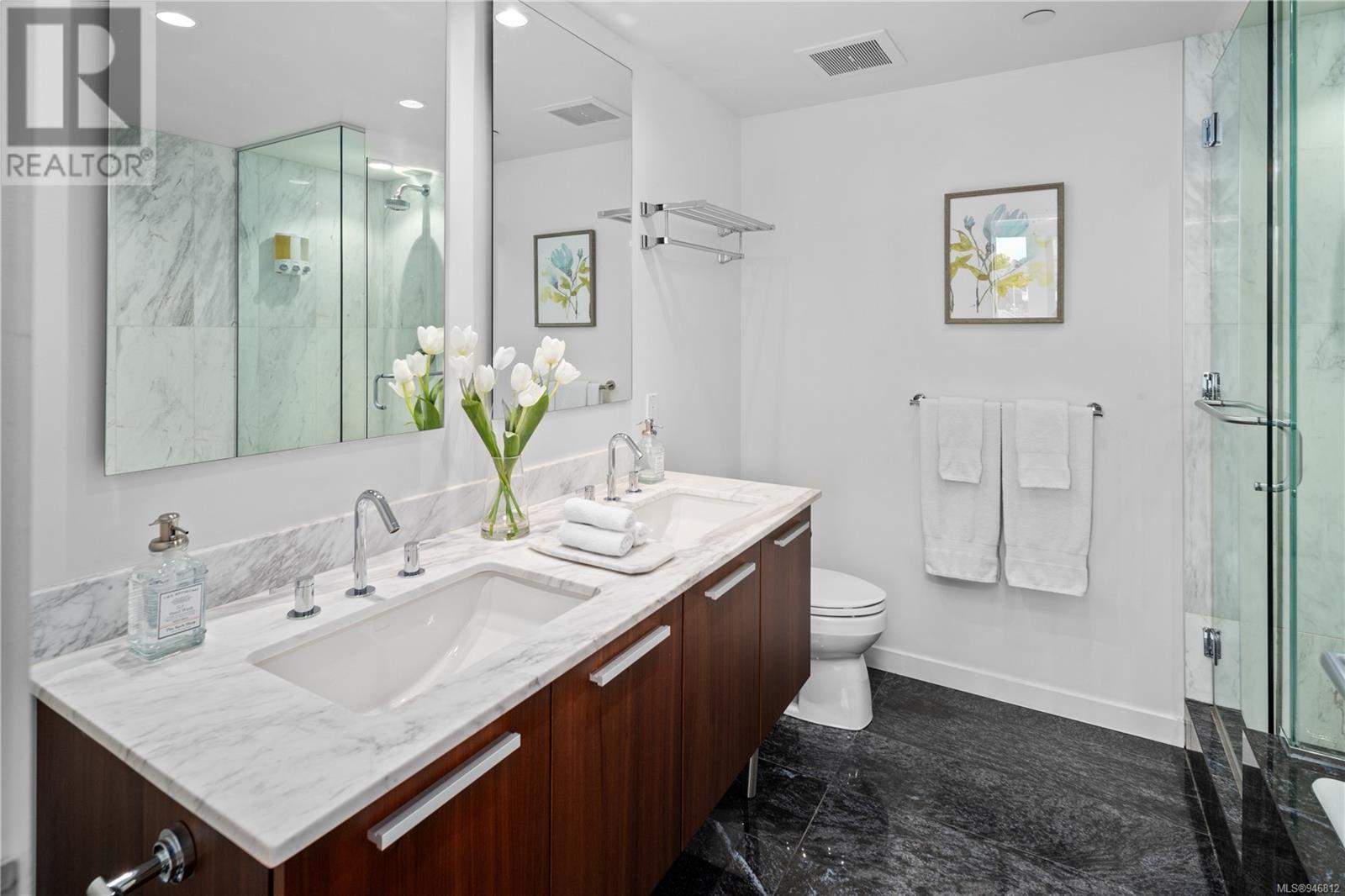 502 708 Burdett Ave, #502