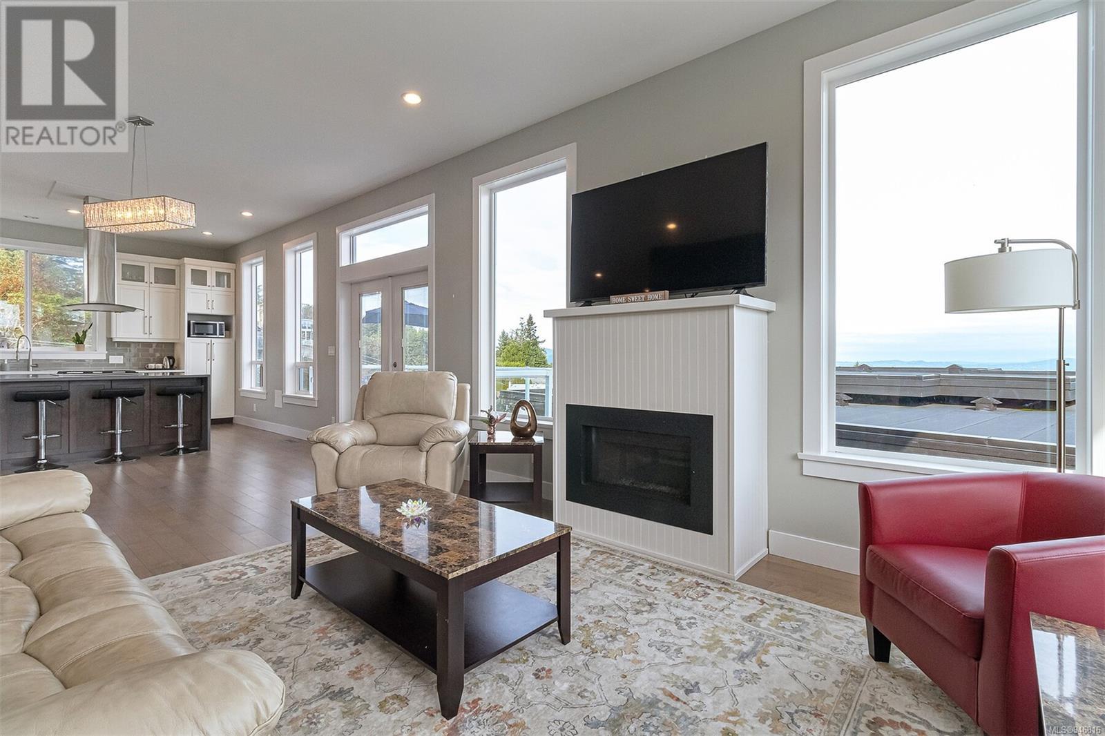 3389 Robson Pl