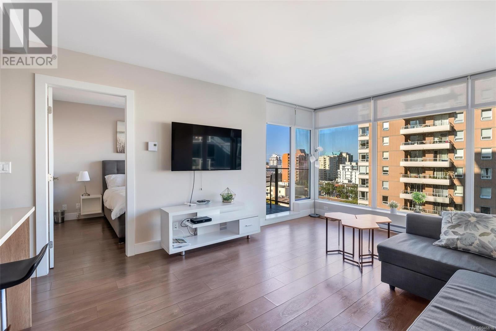 905 960 Yates St, #905