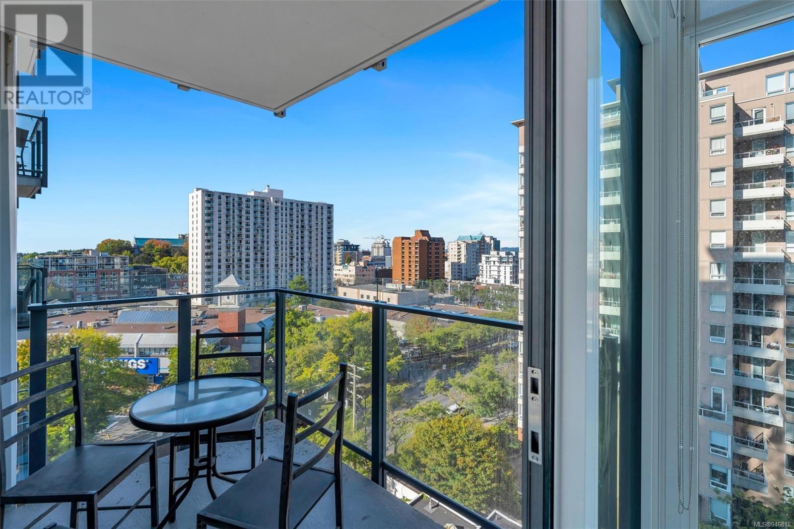 905 960 Yates St, #905