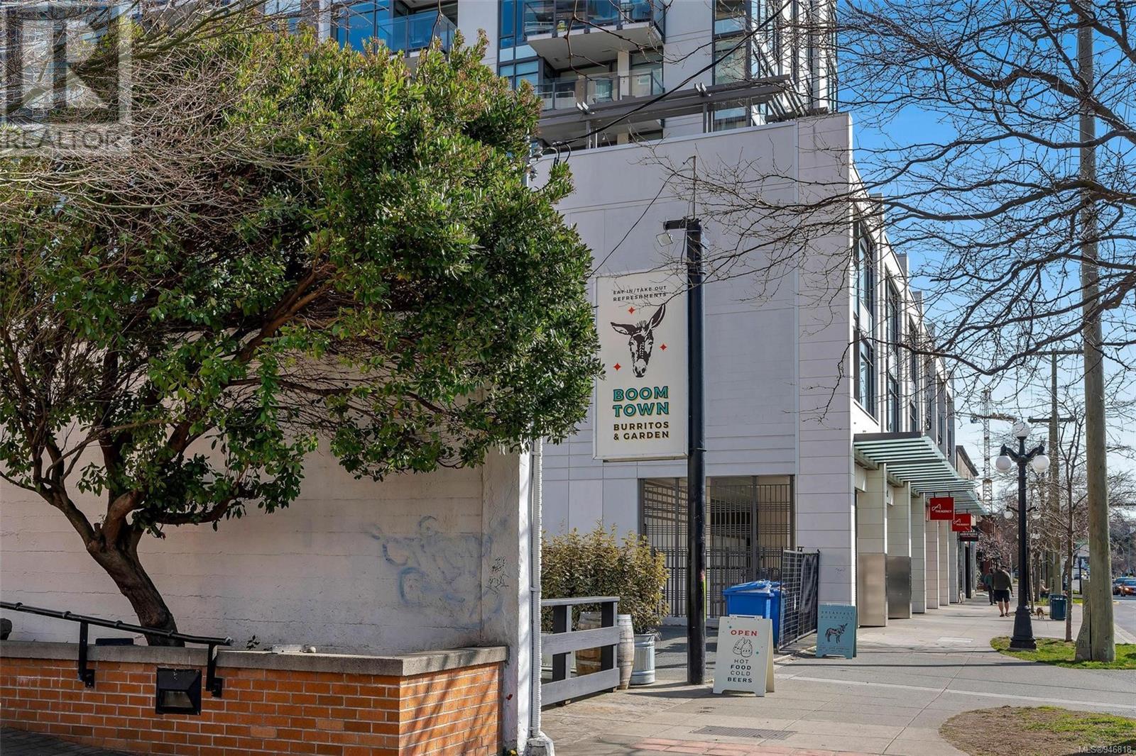 905 960 Yates St, #905