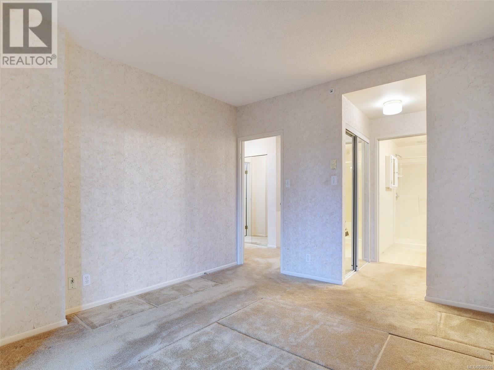 403 1020 View St, #403