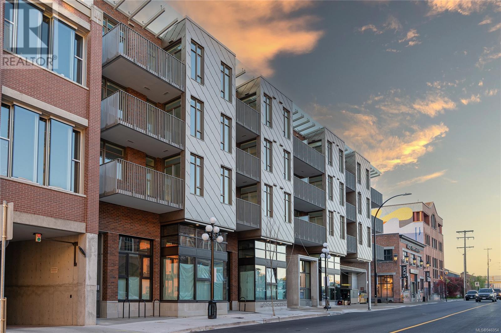 408 1628 Store St, #408
