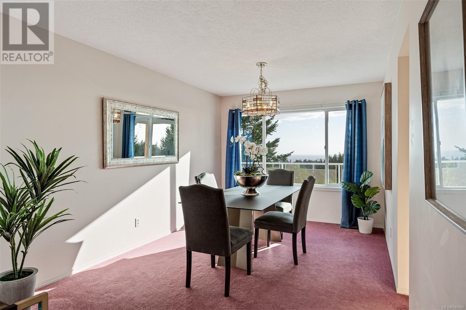 3381 Haida Dr
