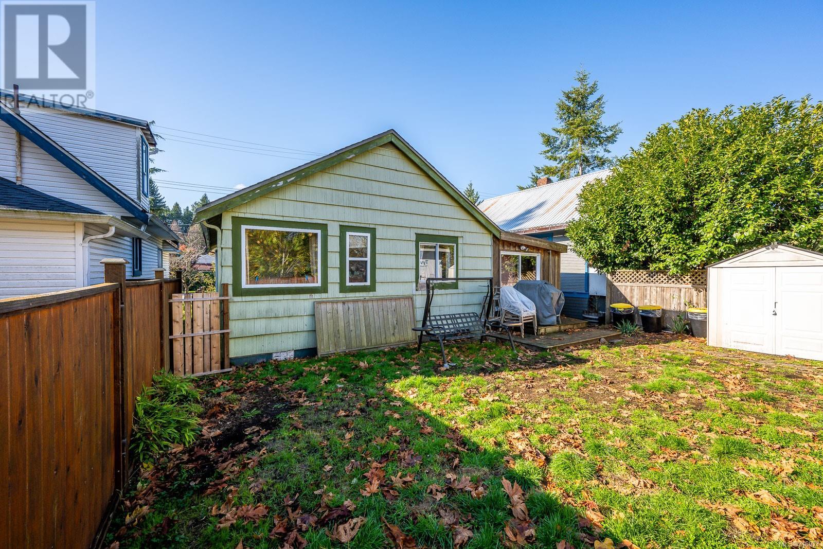 126 Cliffe Ave