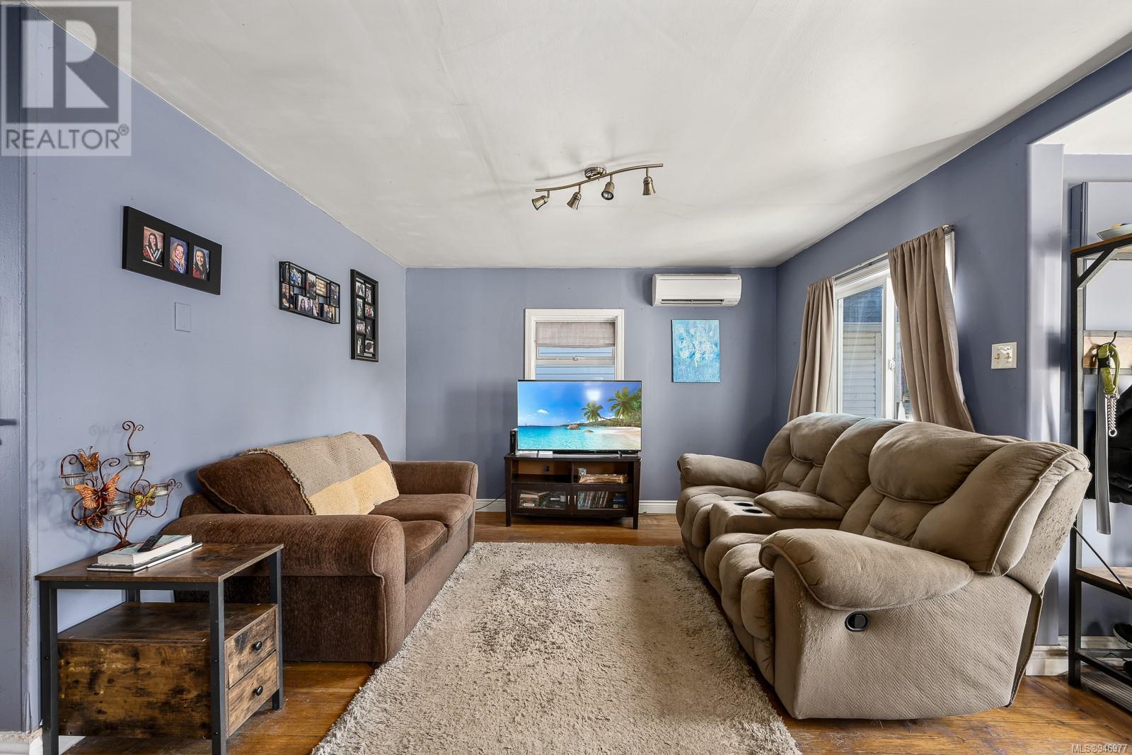 126 Cliffe Ave