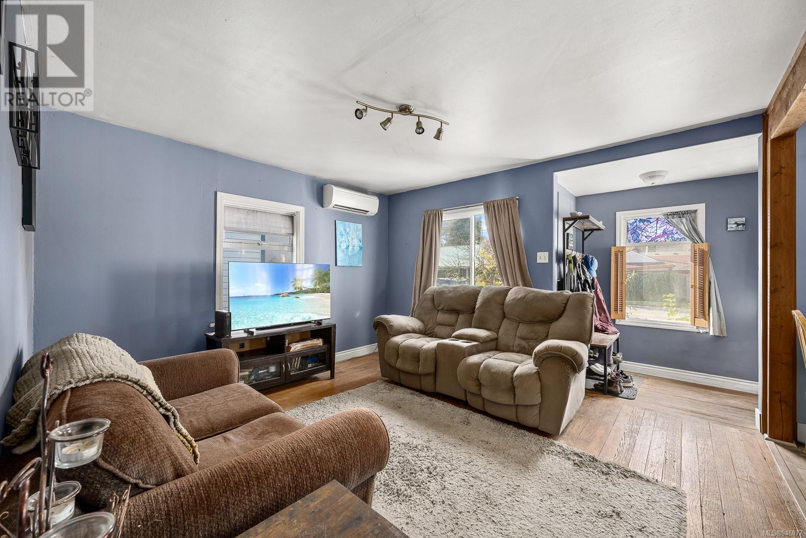 126 Cliffe Ave