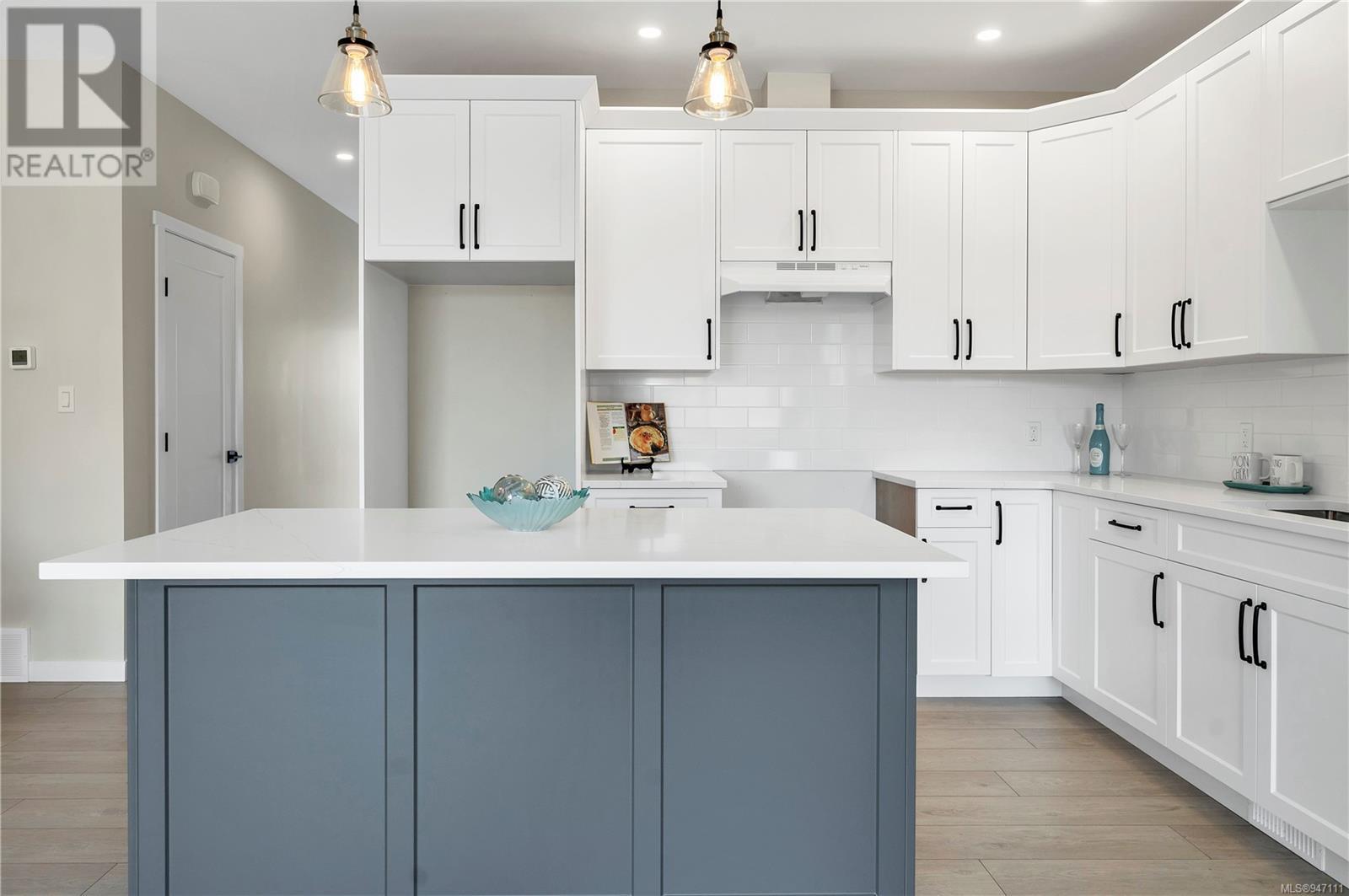 A 2138 NIKOLA Pl, #A