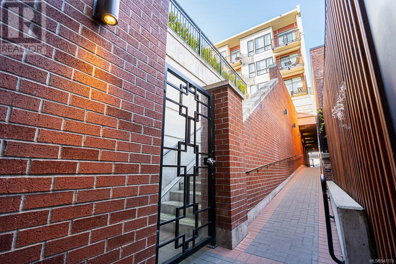 302 517 Fisgard St, #302