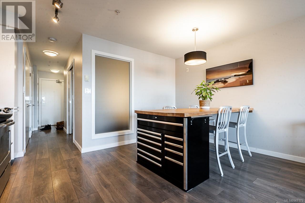 302 517 Fisgard St, #302