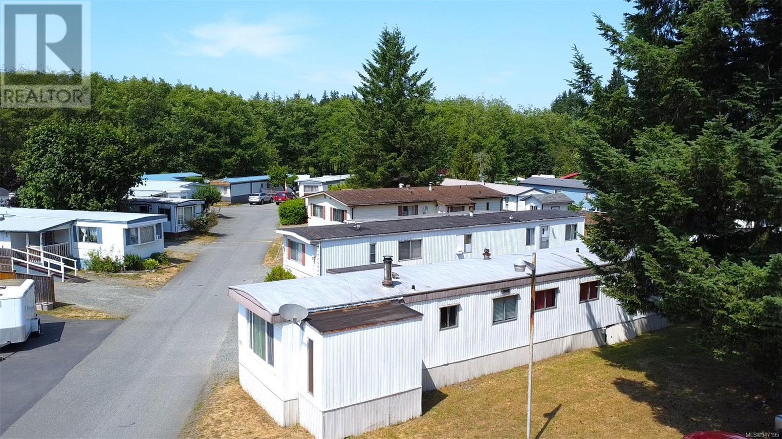 101 3120 Island Hwy N, #101
