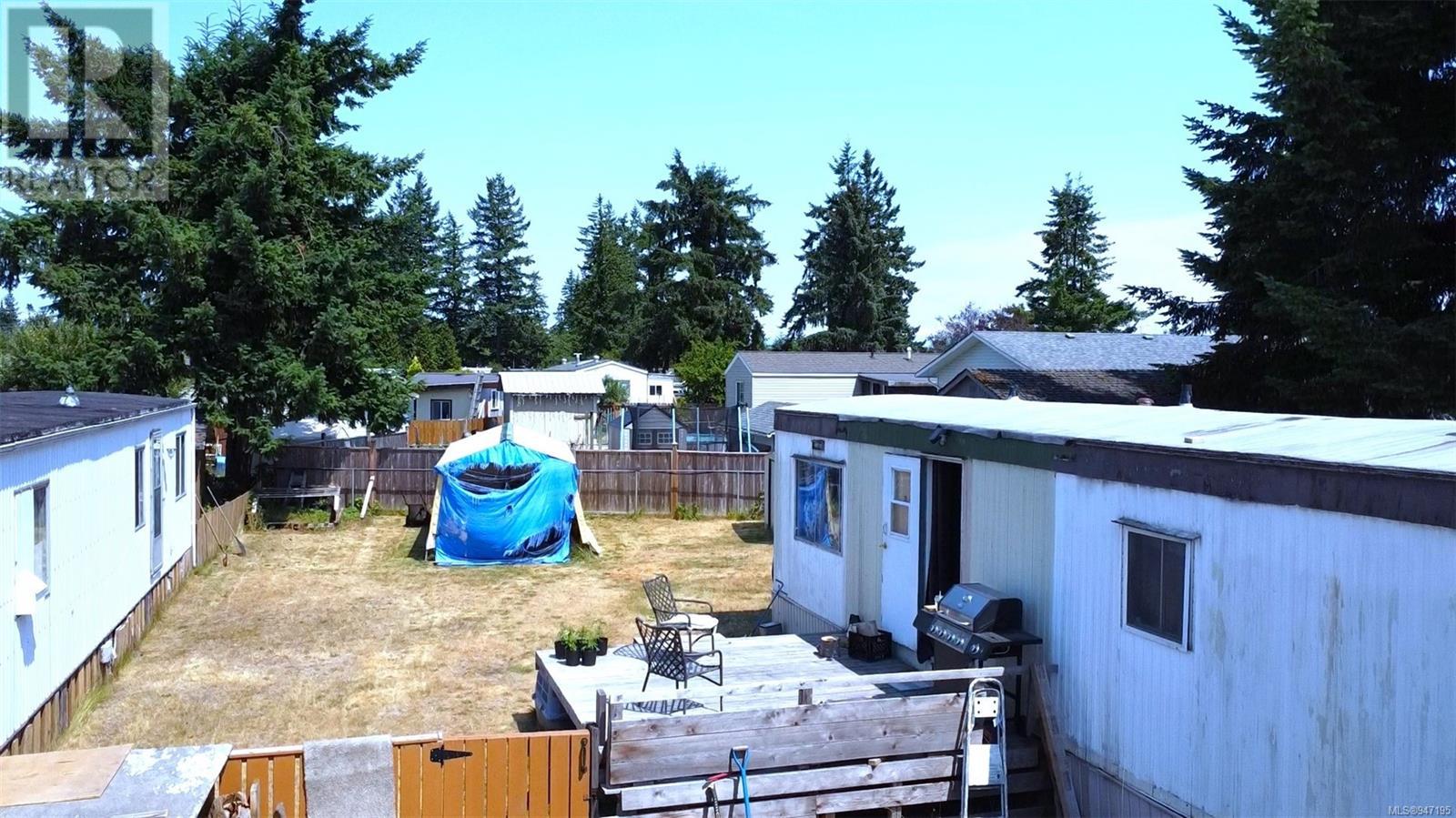 101 3120 Island Hwy N, #101