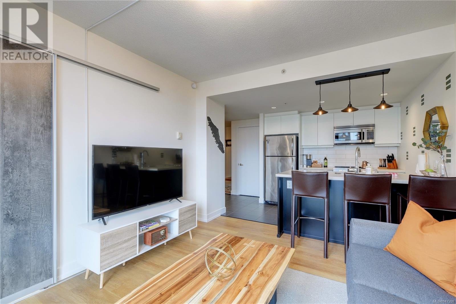 410 760 Johnson St, #410