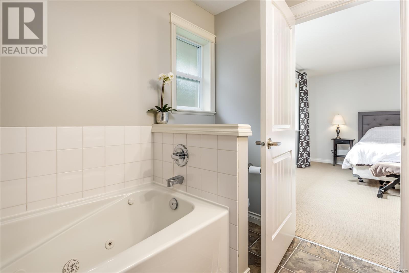 529 Spitfire Dr