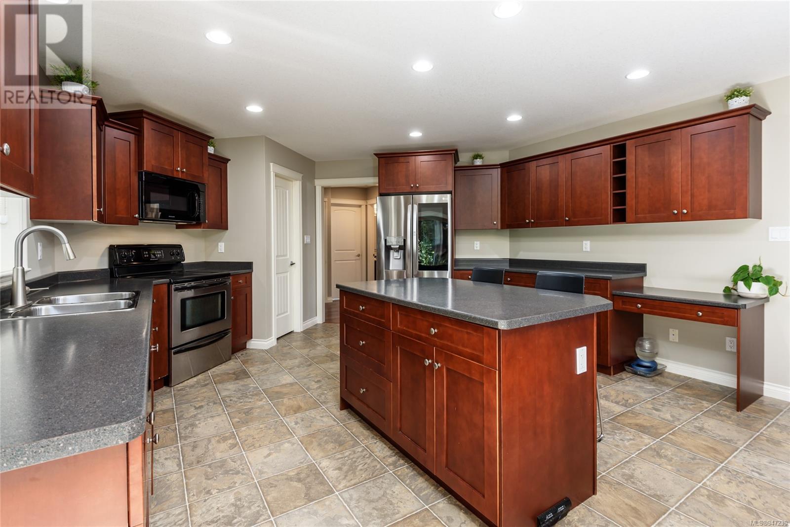 529 Spitfire Dr