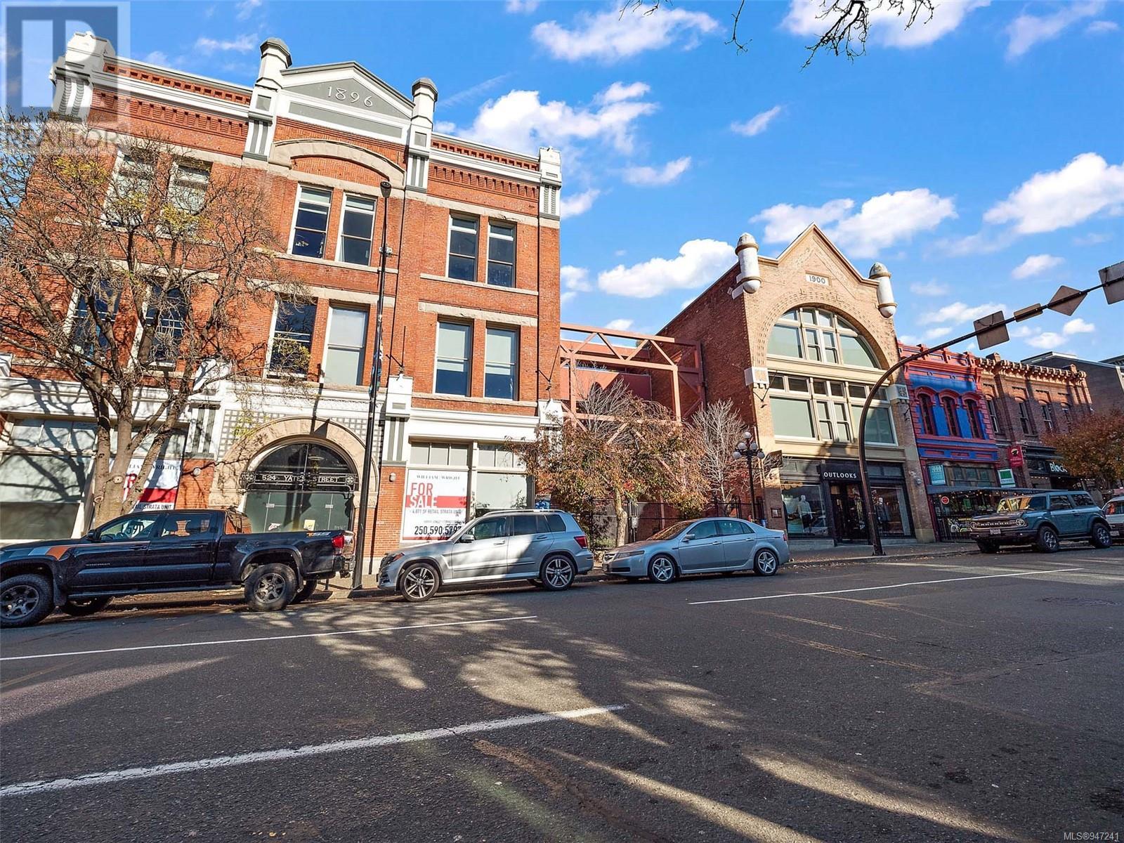 301 534 Yates St, #301