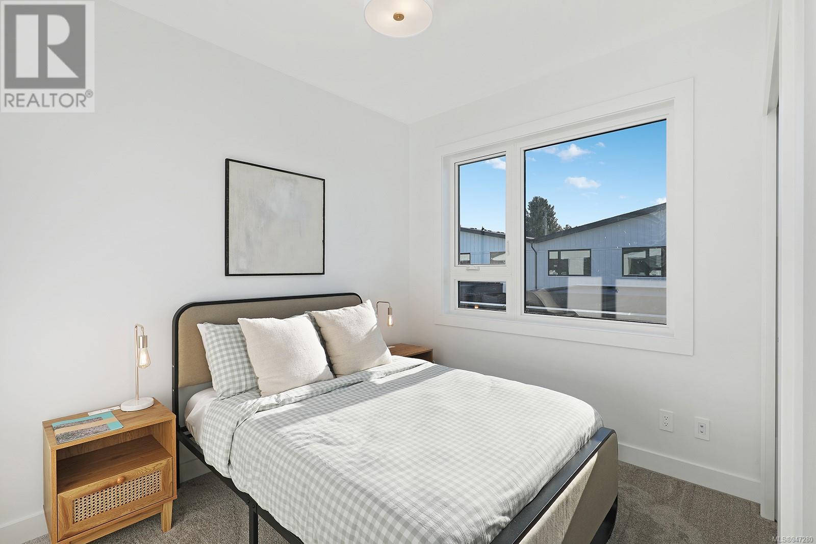 SL10 2720 Mission Rd, #SL10